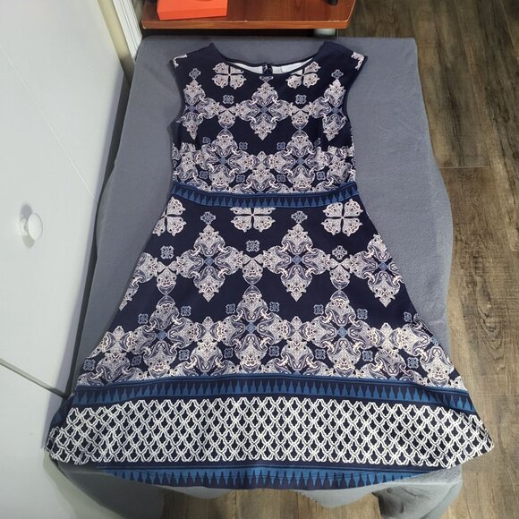 New York & Co Women's SZ S Fit and Flare Print Dress Pockets Navy Sleeveless - Picture 6 of 11